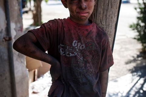 Dječak mehaničar na ulicama Tal Abyada