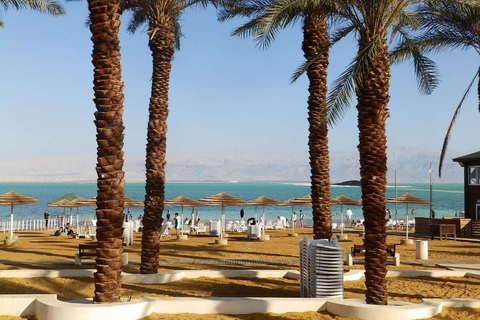 Plaža u Ein Bokeku na obali Mrtvog mora, najveće depresije na svijetu