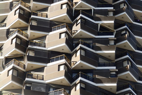 Betonski Dizengoff Tower iz 1985. godine