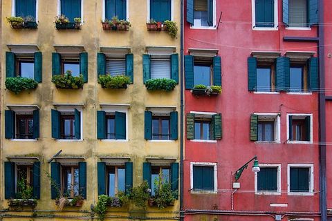 ISPRED LUPIGINOG OBJEKTIVA: Naši fotoreporteri vama za podršku